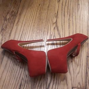 Sexy 5" platform faux suede Mary Janes! V❤Day!